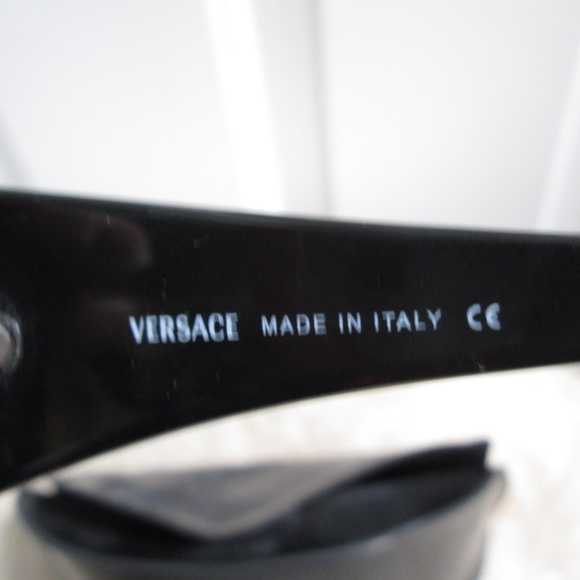 Versace women's sunglasses - Picture 11 of 16